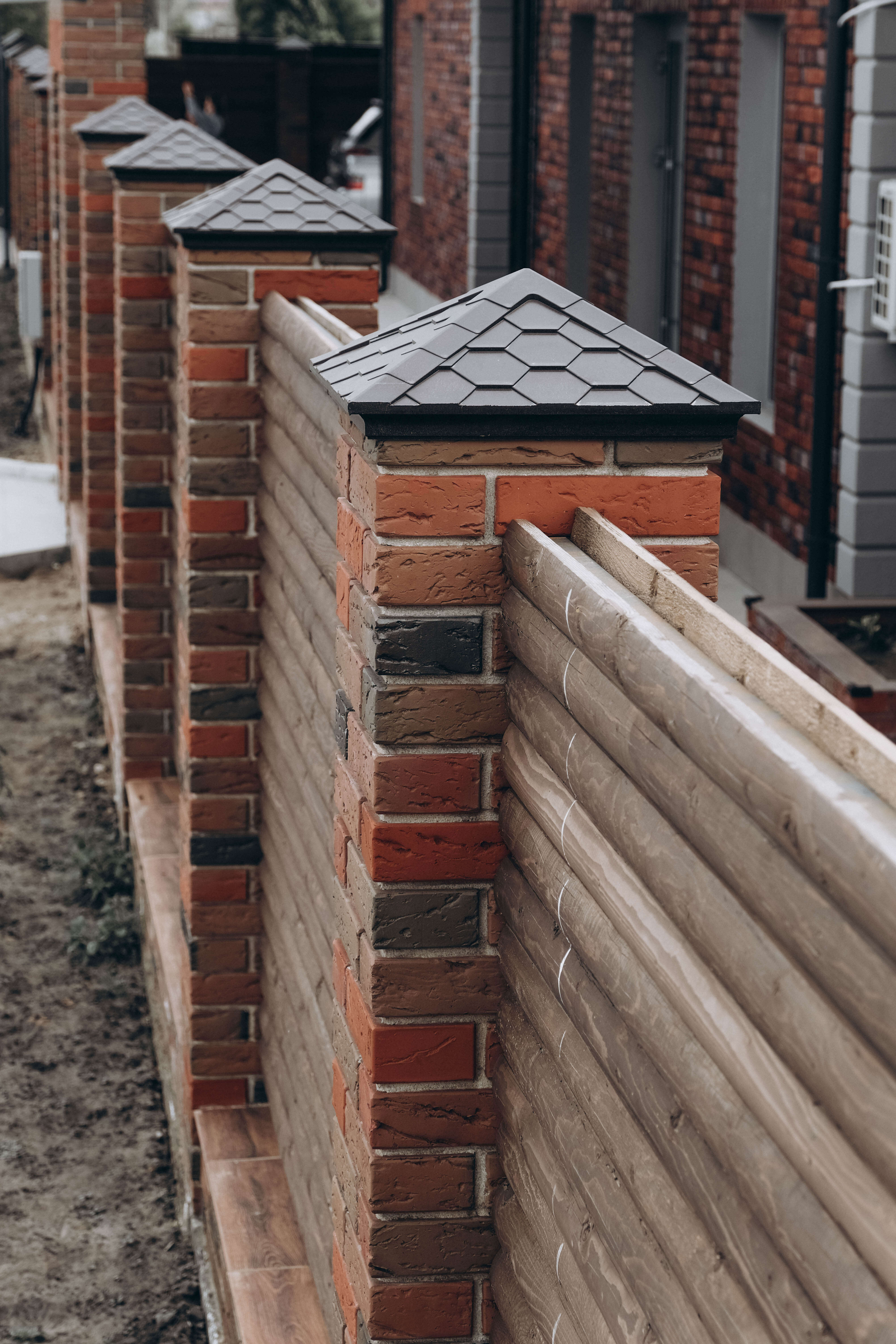 Колпак Zking Эверест Коричневый на столб 1.5х1.5 кирпича (390х390мм) в Ангарске фото